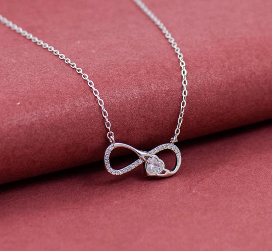 ETERNITY HEART PENDANT NECKLACE