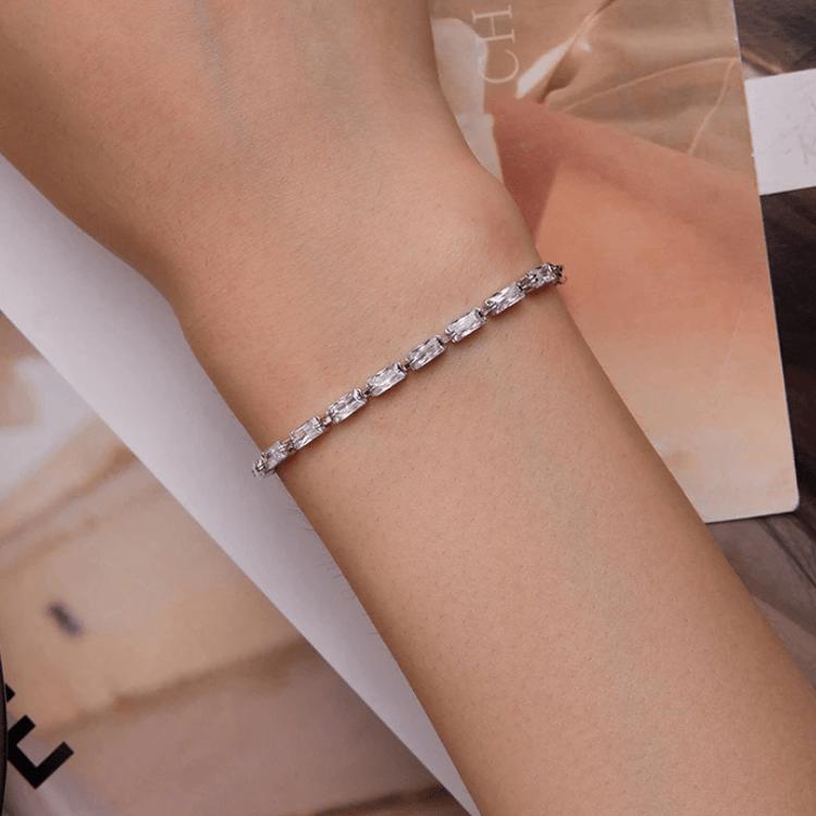 Half Tennis Bracelet – Baguette Edition