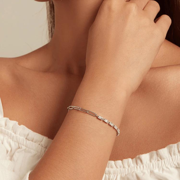 Half Tennis Bracelet – Baguette Edition