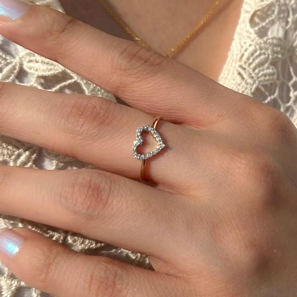 Rose Glow Heart Ring