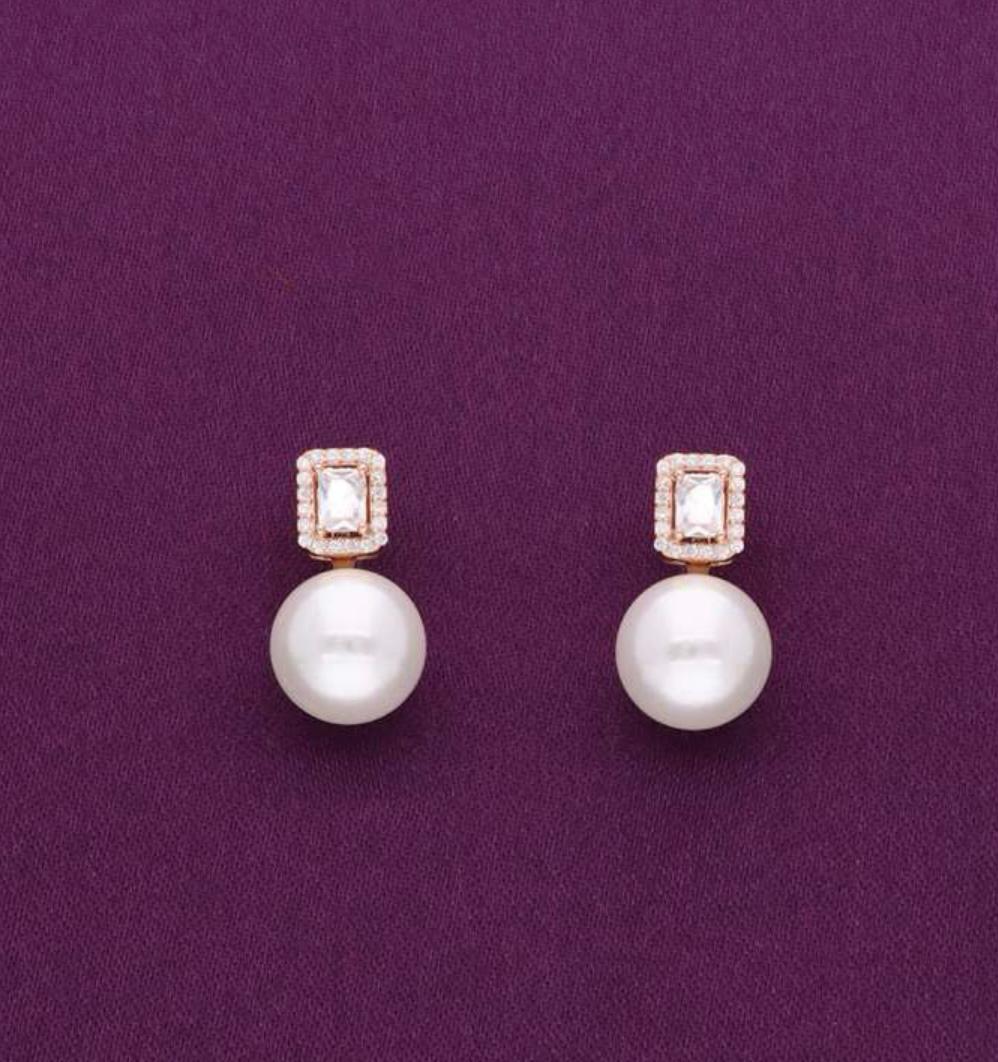 ROSE LUXE PEARLS EARRINGS