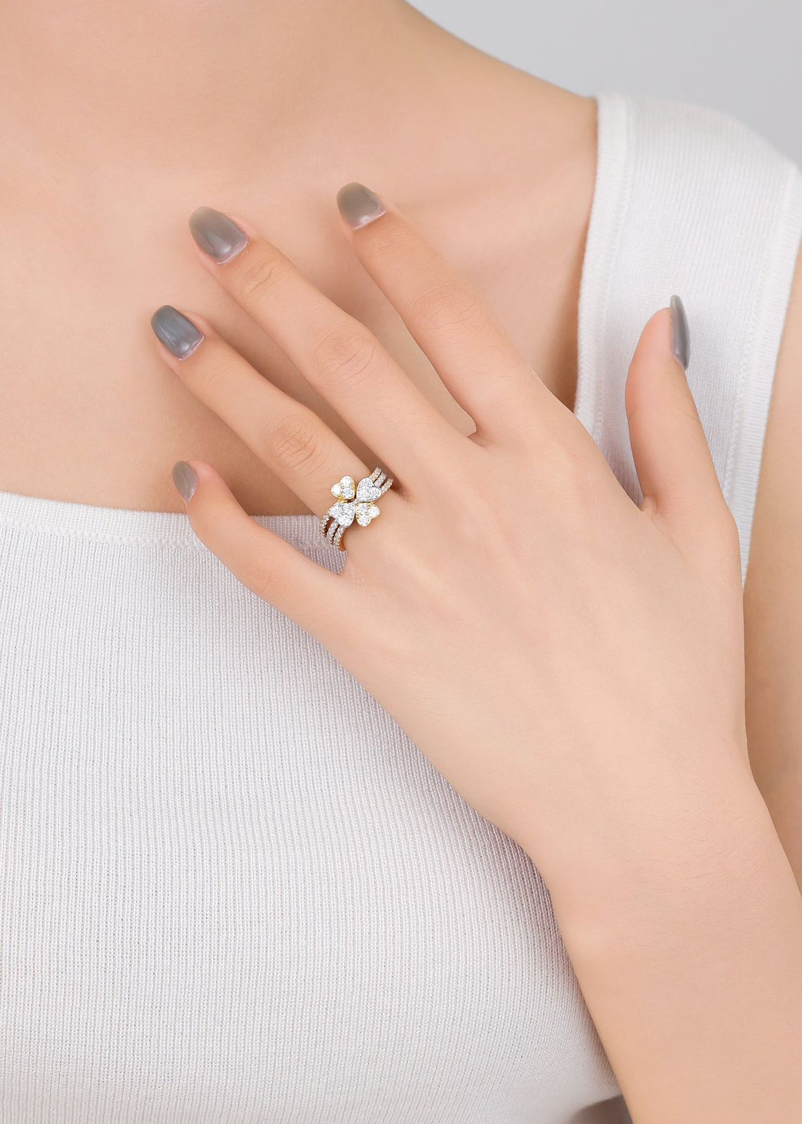 Evara’s Trio Heart Harmony Rings