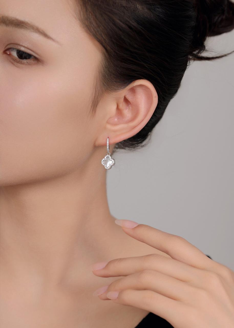 Two way Calm Clover Drop Earrings