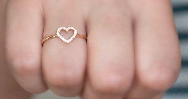 Rose Glow Heart Ring