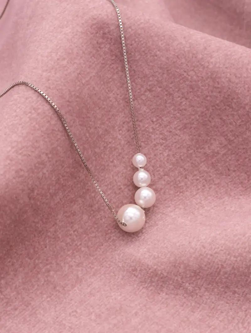 Pearl drift necklace