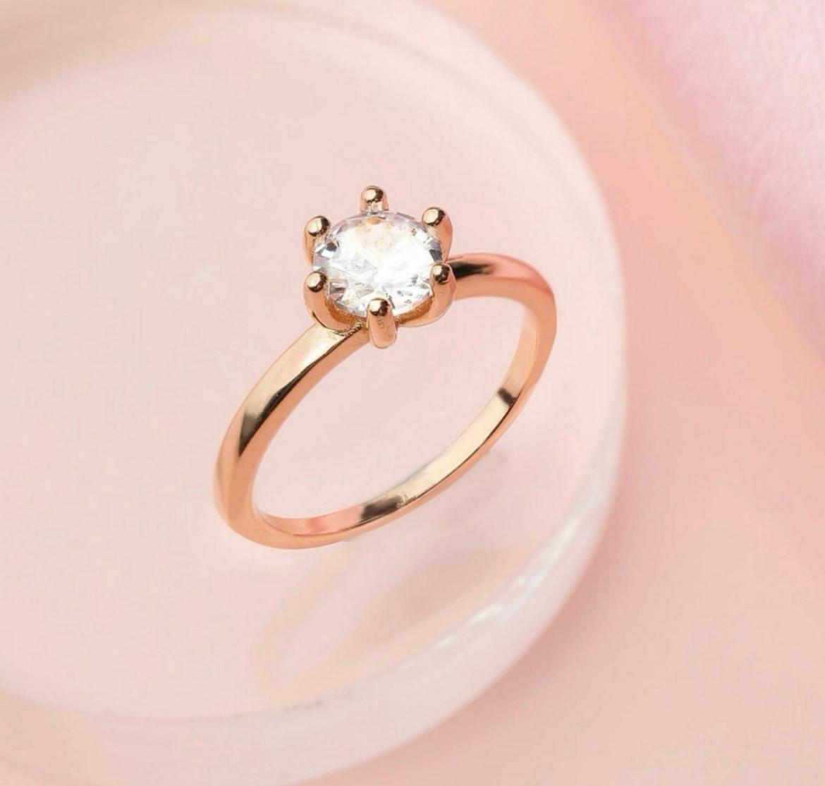 ROSE GOLD SOLITAIRE RING