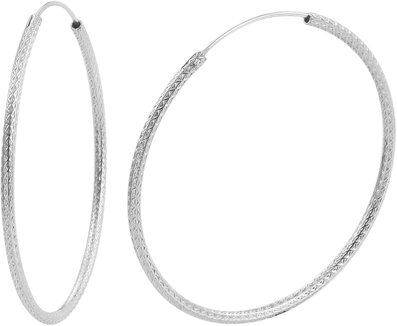Evara’s Textured Hoop Earrings