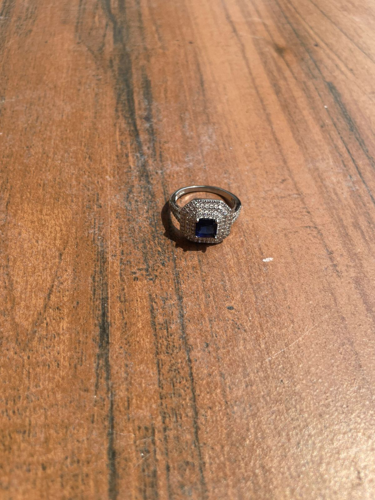 Bold Sapphire Brilliance – 925 Silver Statement Ring